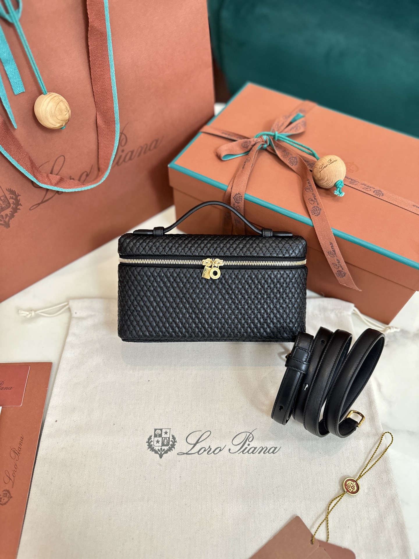 로로피아나 엑스트라 포켓 L19