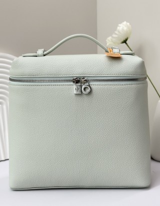 로로피아나 엑스트라 포켓 L23.5 백팩